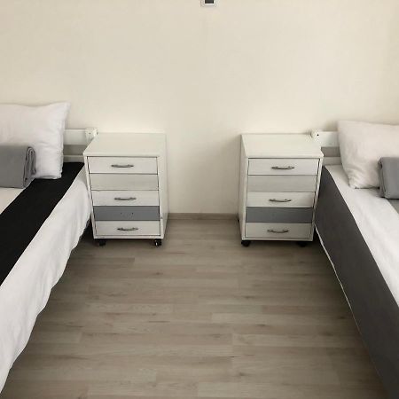 MiJa apartmán s VINNÝM SKLÍPKEM, zahradou a grilem Kájov Exteriér fotografie