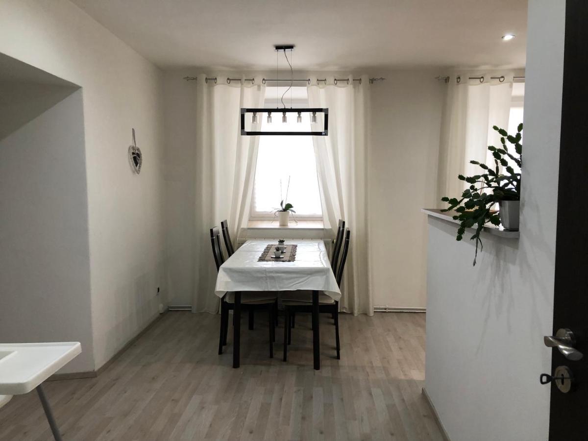 MiJa apartmán s VINNÝM SKLÍPKEM, zahradou a grilem Kájov Exteriér fotografie