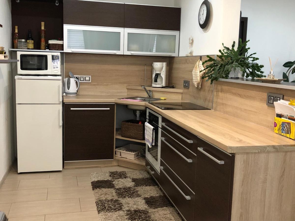 MiJa apartmán s VINNÝM SKLÍPKEM, zahradou a grilem Kájov Exteriér fotografie
